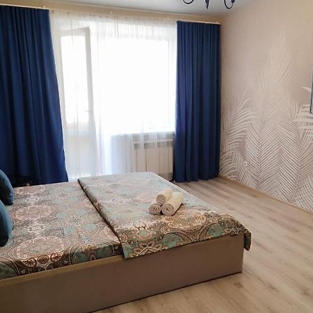 Трц Kostanay Plaza Lägenhet Exteriör bild