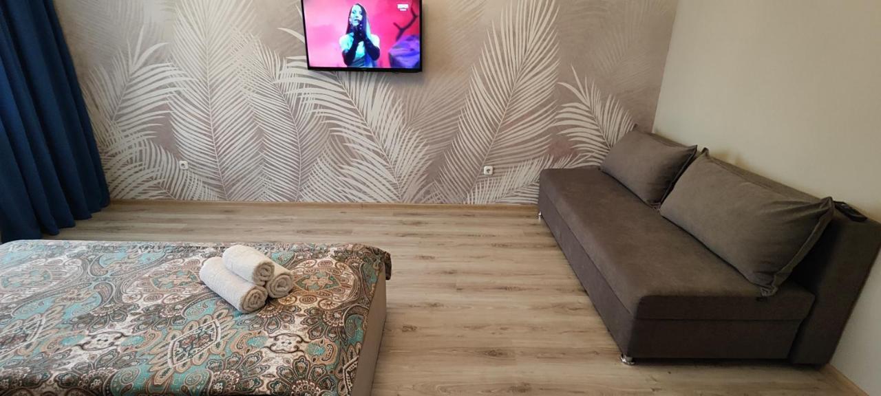 Трц Kostanay Plaza Lägenhet Exteriör bild